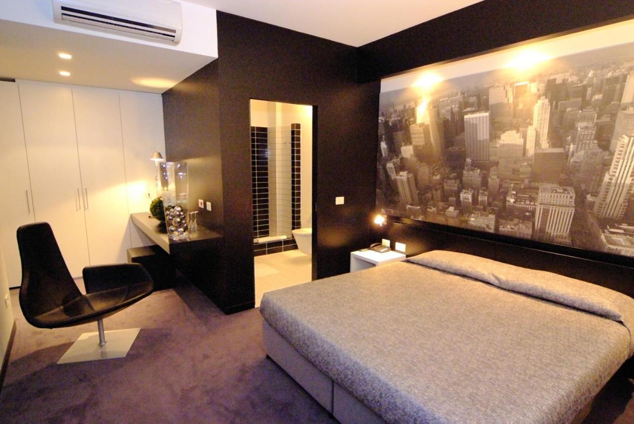 Design Suite Тирано Экстерьер фото