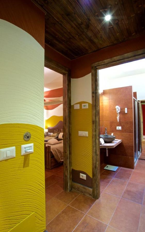Design Suite Тирано Экстерьер фото