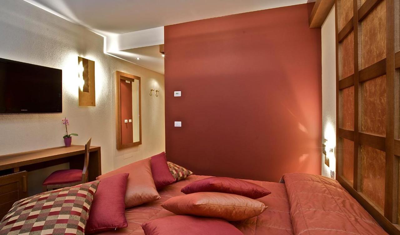 Design Suite Тирано Экстерьер фото