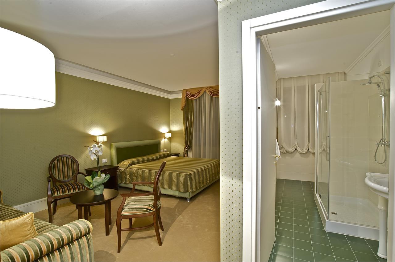 Design Suite Тирано Экстерьер фото