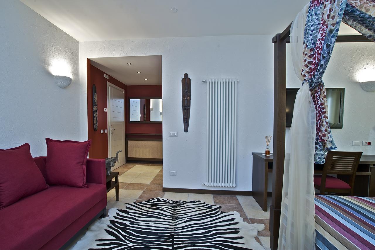 Design Suite Тирано Экстерьер фото